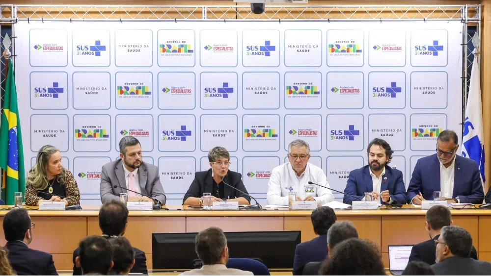 Ministério da Saúde amplia investimentos e anuncia avanços no tratamento de doenças raras no Brasil
